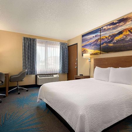 Days Inn By Wyndham Carbondale Extérieur photo
