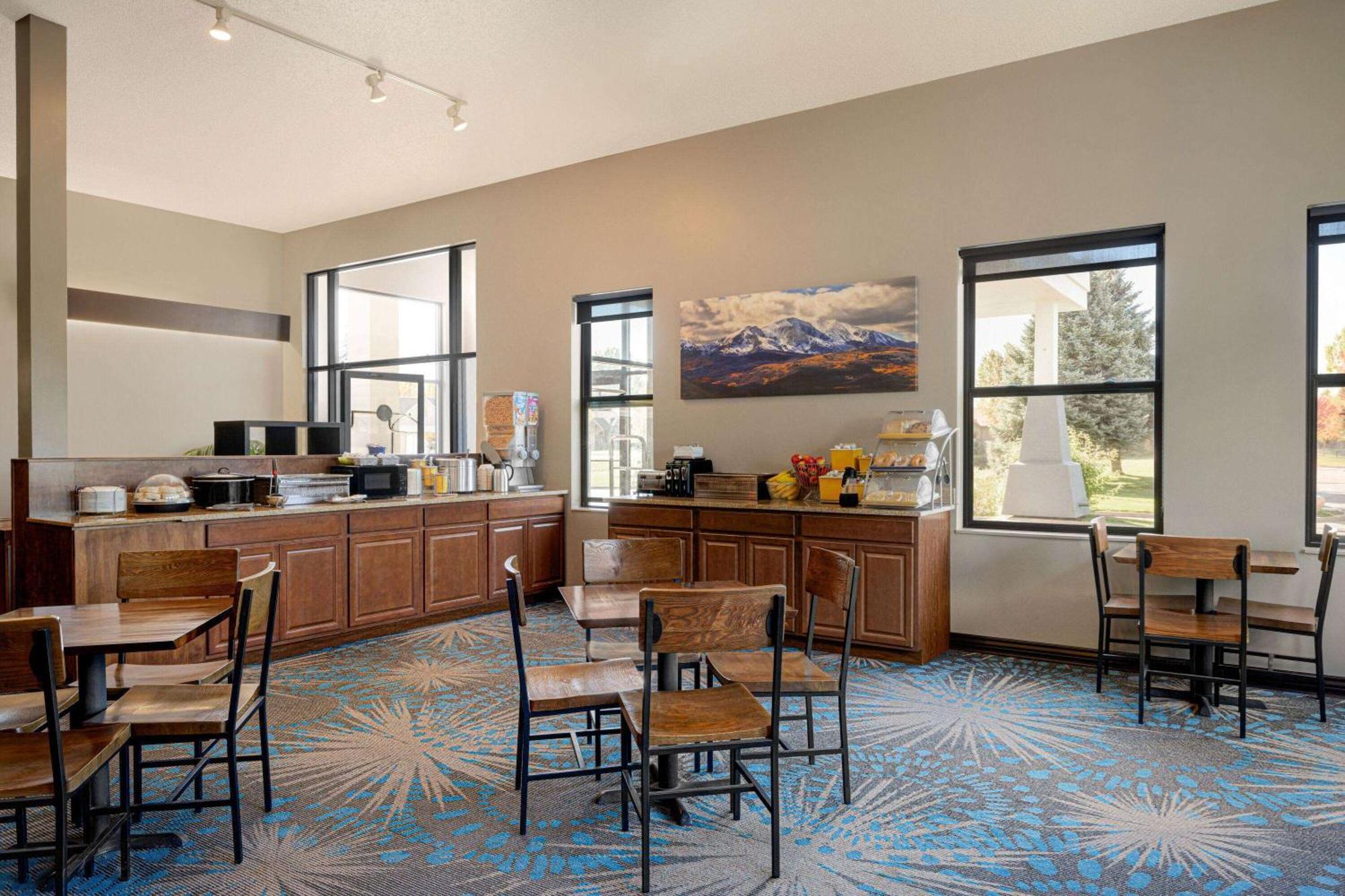 Days Inn By Wyndham Carbondale Extérieur photo