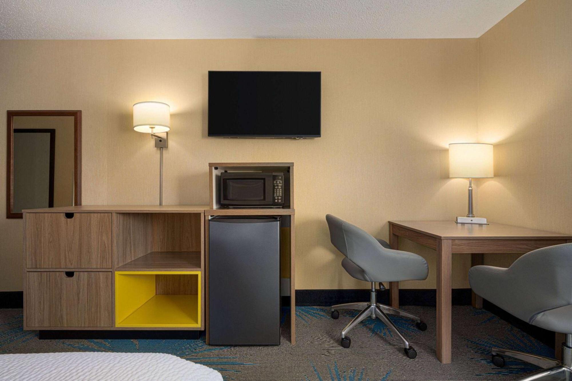 Days Inn By Wyndham Carbondale Extérieur photo